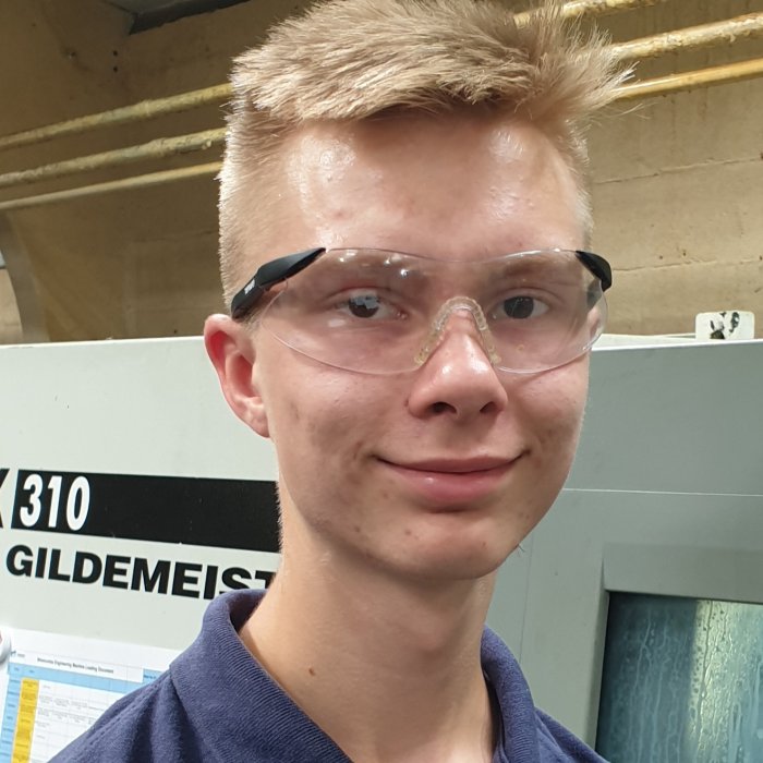 Ernest Sarapinas   Apprentice.jpg